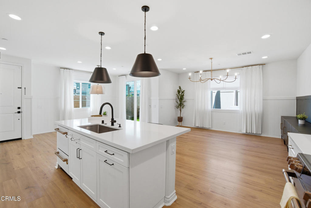 Santa Paula, California, 93060, United States, 4 Bedrooms Bedrooms, ,3 BathroomsBathrooms,Residential,For Sale,2036590