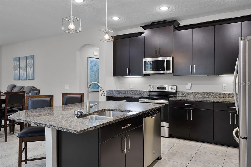 Lakeland, Florida, 33810, United States, 4 Bedrooms Bedrooms, ,3 BathroomsBathrooms,Residential,For Sale,1950901