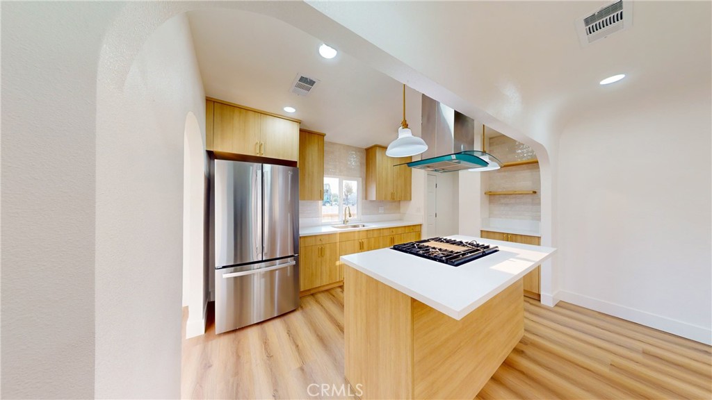 LOS ANGELES, California, 90018, United States, 3 Bedrooms Bedrooms, ,2 BathroomsBathrooms,Residential,For Sale,1747576