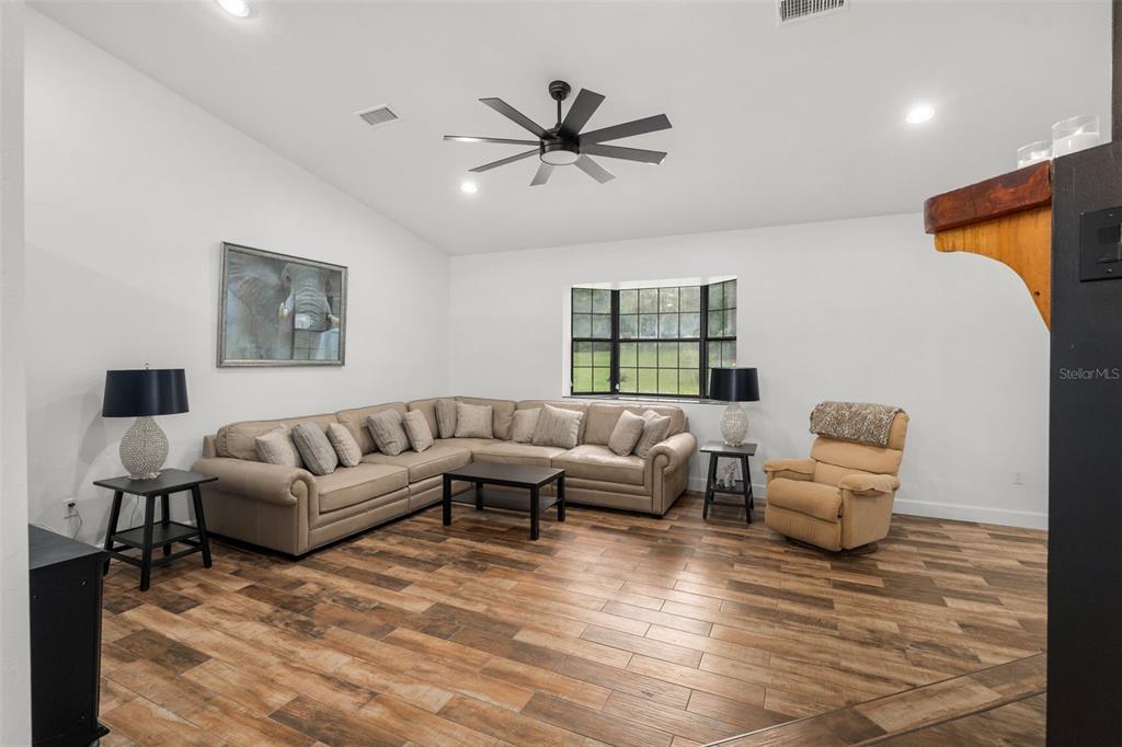Archer, Florida, 32618, United States, 4 Bedrooms Bedrooms, ,3 BathroomsBathrooms,Residential,For Sale,1902642