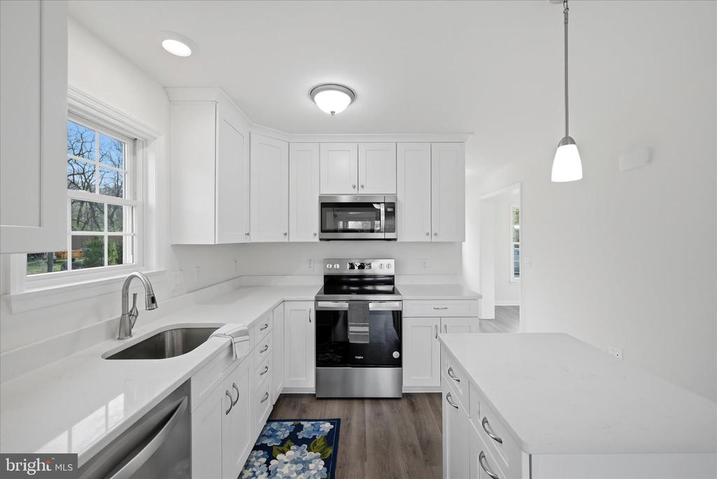 Boyce, Virginia, 22620, United States, 3 Bedrooms Bedrooms, ,3 BathroomsBathrooms,Residential,For Sale,2032757