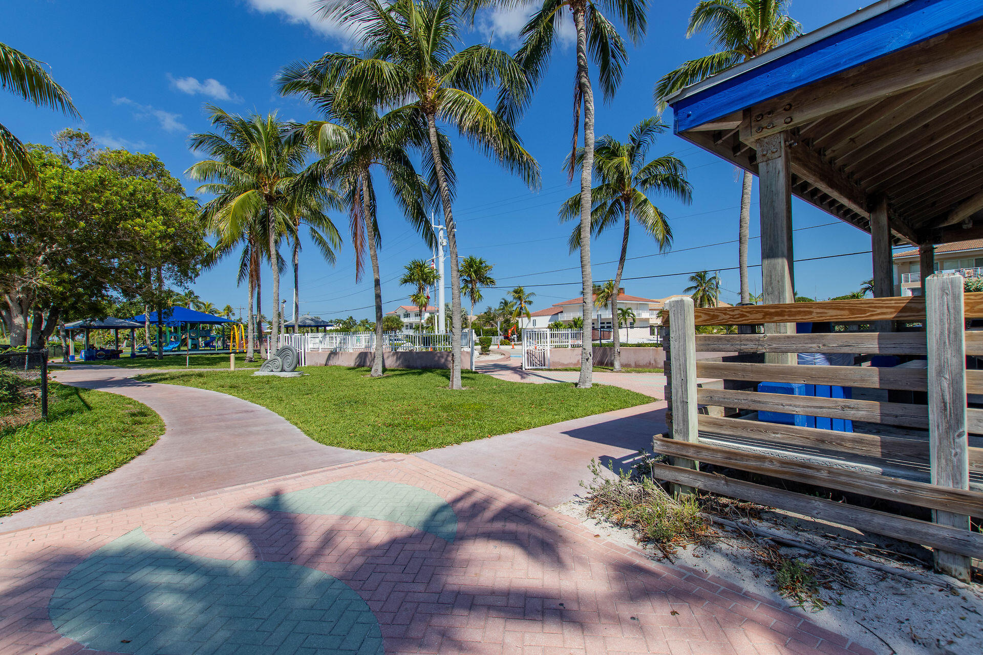 MARATHON, Florida, 33050, United States, 5 Bedrooms Bedrooms, ,3 BathroomsBathrooms,Residential,For Sale,1691478