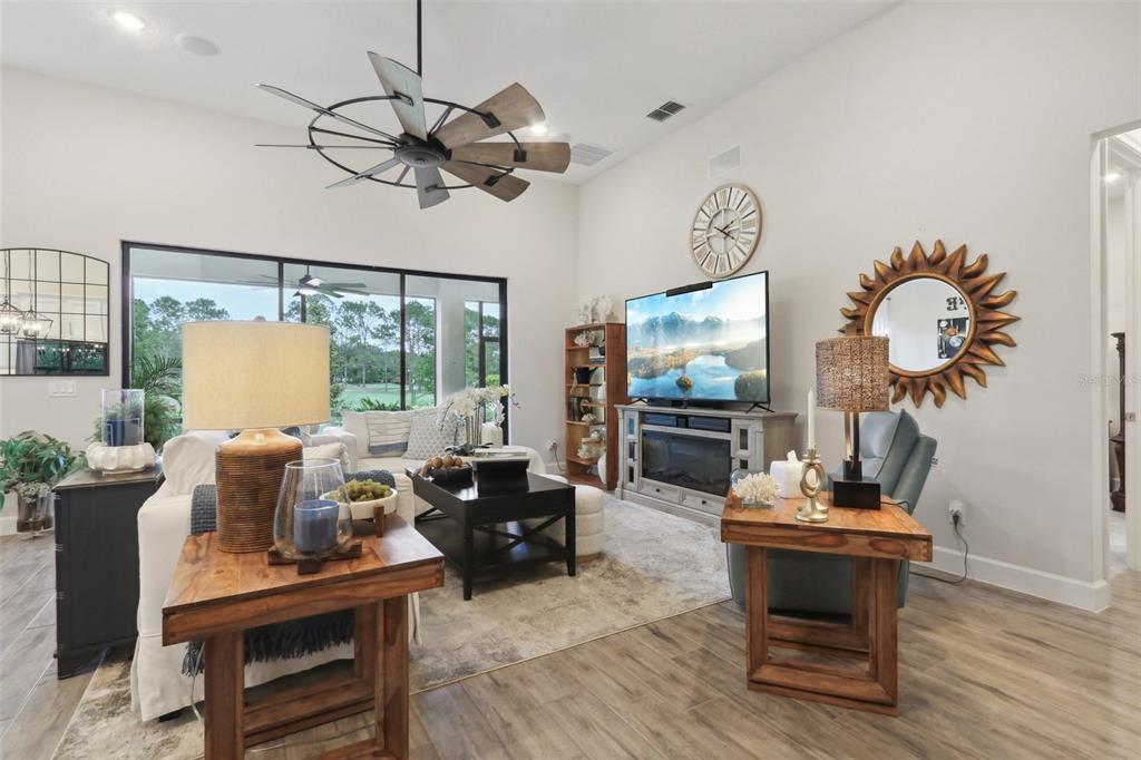 Howey In The Hills, Florida, 34737, United States, 3 Bedrooms Bedrooms, ,2 BathroomsBathrooms,Residential,For Sale,1827803