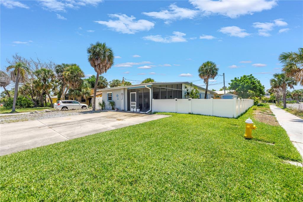 St Pete Beach, Florida, 33706, United States, 3 Bedrooms Bedrooms, ,2 BathroomsBathrooms,Residential,For Sale,1897021