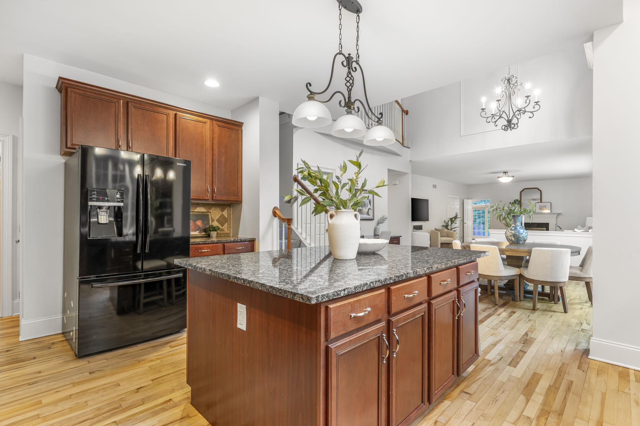 Bedford, New Hampshire, 03110, United States, 5 Bedrooms Bedrooms, ,4 BathroomsBathrooms,Residential,For Sale,1942322