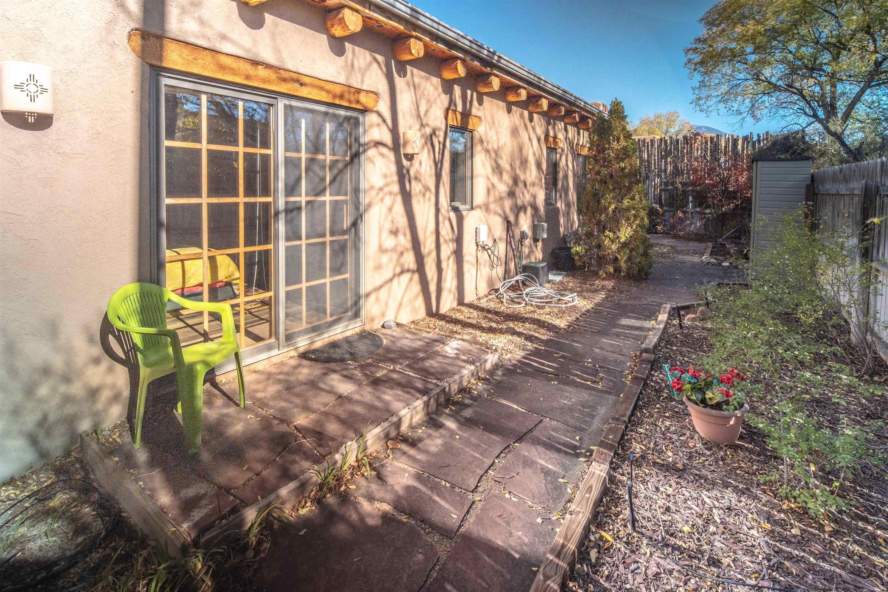 Taos, New Mexico, 87571, United States, 2 Bedrooms Bedrooms, ,2 BathroomsBathrooms,Residential,For Sale,1991479