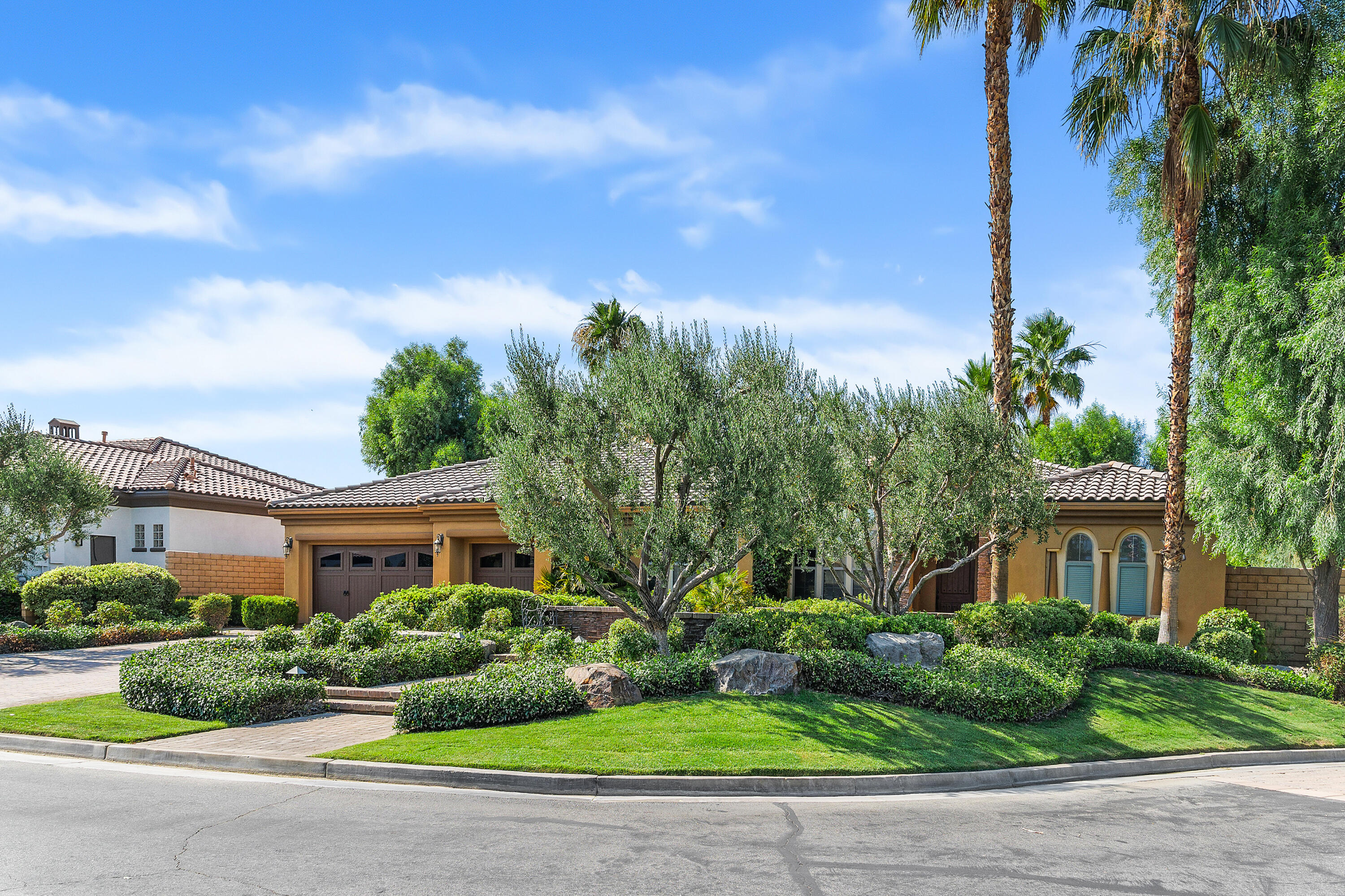 Bermuda Dunes, California, 92203, United States, 4 Bedrooms Bedrooms, ,5 BathroomsBathrooms,Residential,For Sale,1850300