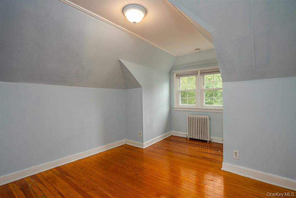 Nanuet, New York, 10954, United States, 3 Bedrooms Bedrooms, ,2 BathroomsBathrooms,Residential,For Sale,1942137