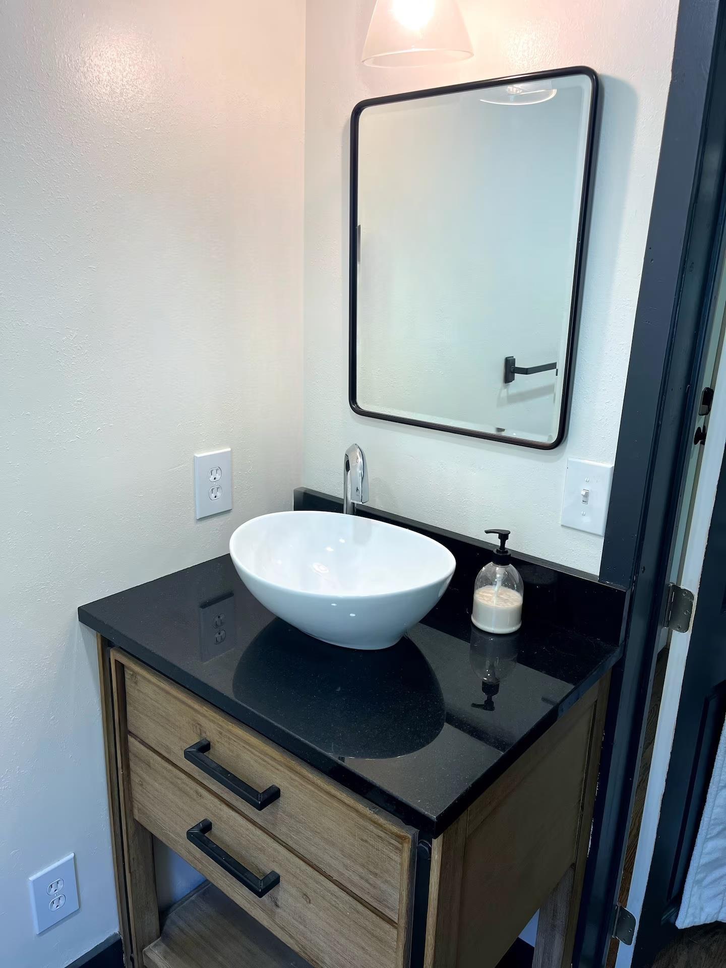 Taos, New Mexico, 87571, United States, 2 Bedrooms Bedrooms, ,2 BathroomsBathrooms,Residential,For Sale,1829499