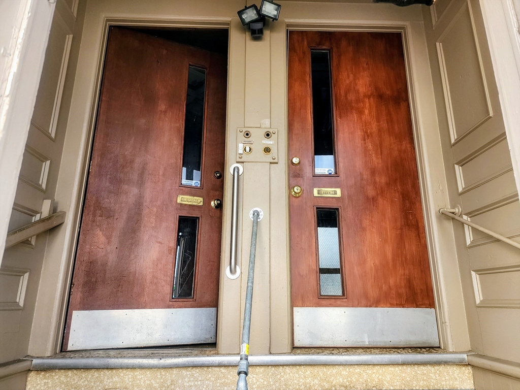 Boston, Massachusetts, 02128, United States, 4 Bedrooms Bedrooms, ,2 BathroomsBathrooms,Residential,For Sale,1975613