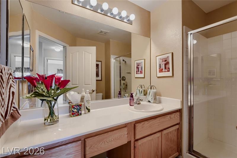 Henderson, Nevada, 89074, United States, 5 Bedrooms Bedrooms, ,2 BathroomsBathrooms,Residential,For Sale,2048039