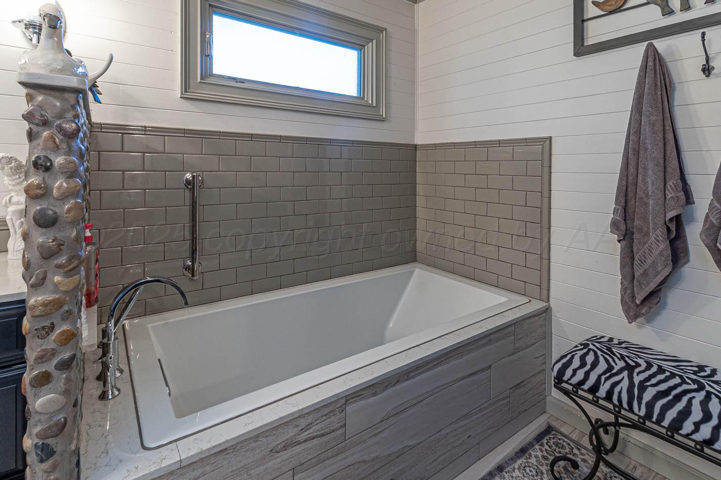 Amarillo, Texas, 79121, United States, 4 Bedrooms Bedrooms, ,1 BathroomBathrooms,Residential,For Sale,1989521