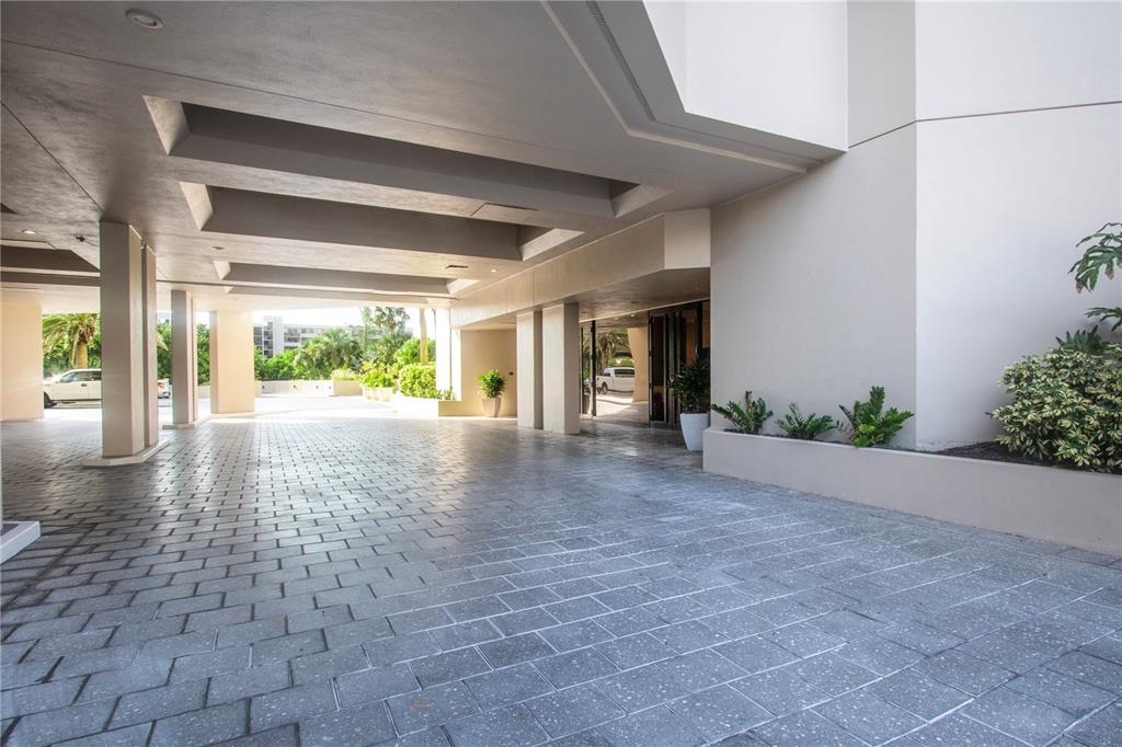 Longboat Key, Florida, 34228, United States, 2 Bedrooms Bedrooms, ,2 BathroomsBathrooms,Residential,For Sale,1993516