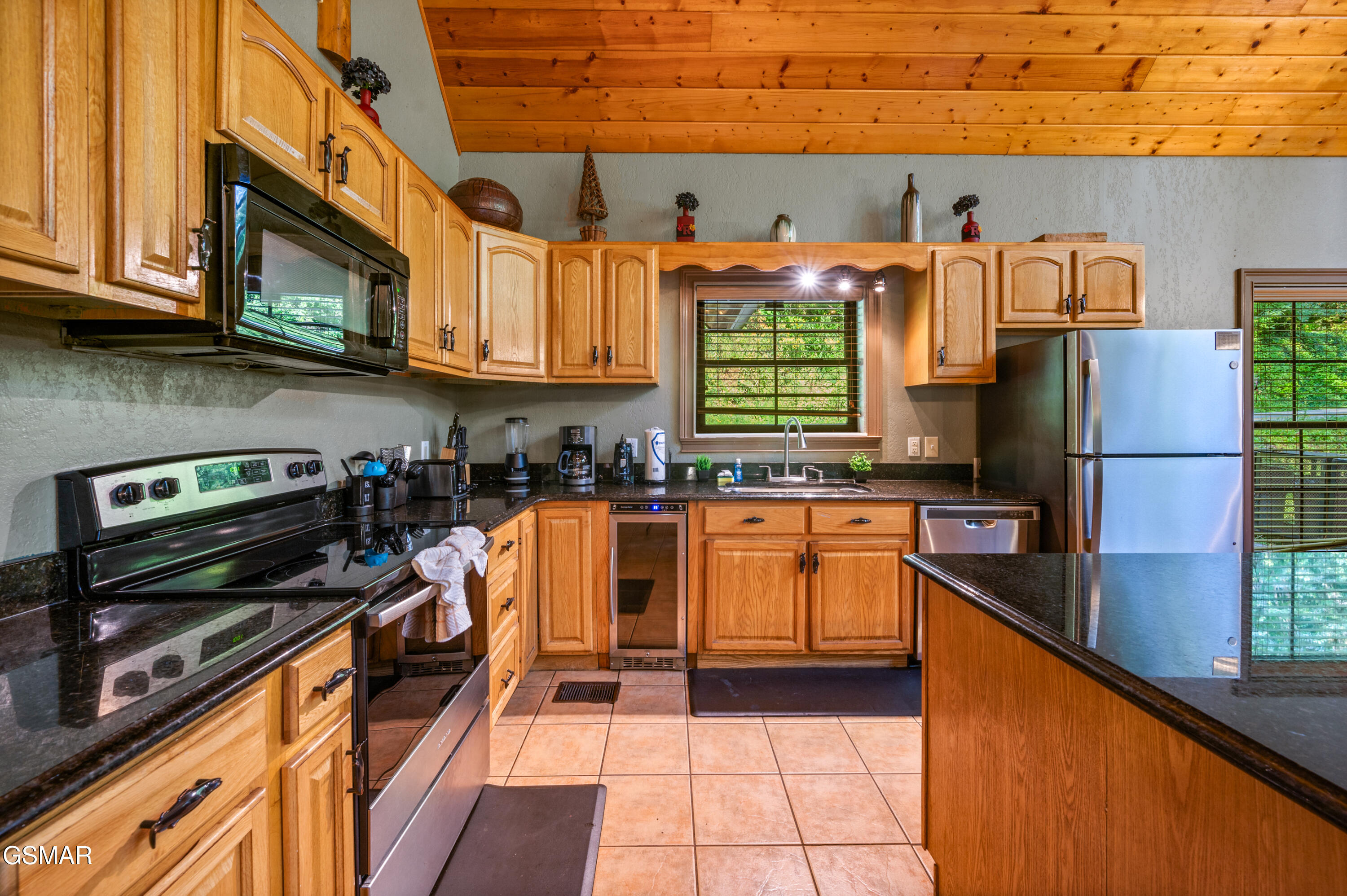 Sevierville, Tennessee, 37876, United States, 3 Bedrooms Bedrooms, ,5 BathroomsBathrooms,Residential,For Sale,1978747