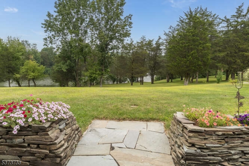 Columbia, New Jersey, 07832, United States, 3 Bedrooms Bedrooms, ,3 BathroomsBathrooms,Residential,For Sale,1977170