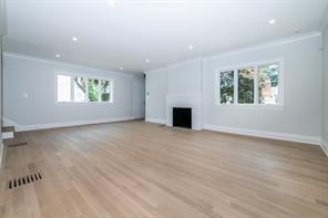 New Rochelle, New York, 10801, United States, 6 Bedrooms Bedrooms, ,5 BathroomsBathrooms,Residential,For Sale,1980613