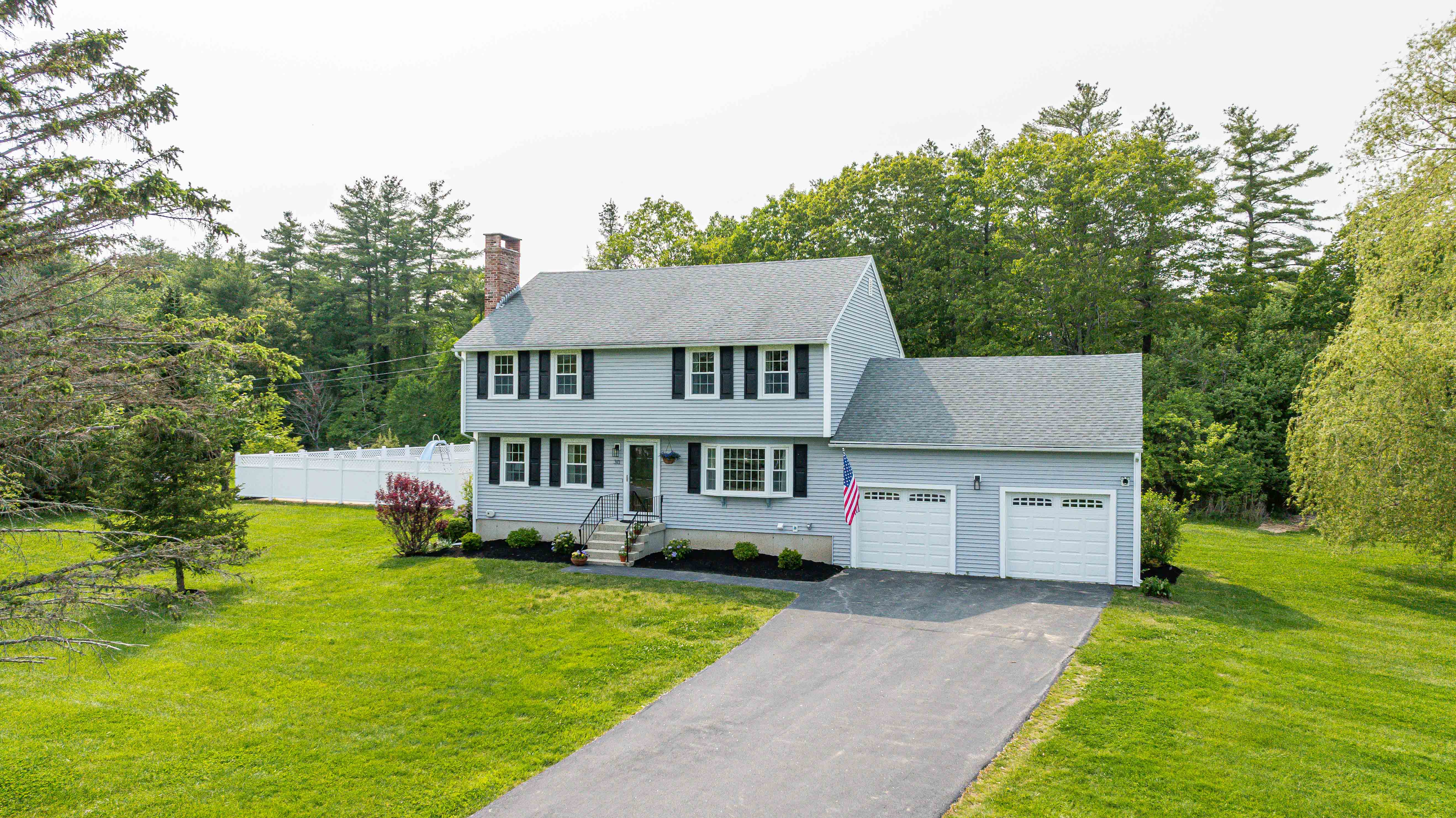 York, Maine, 03909, United States, 3 Bedrooms Bedrooms, ,3 BathroomsBathrooms,Residential,For Sale,1856750