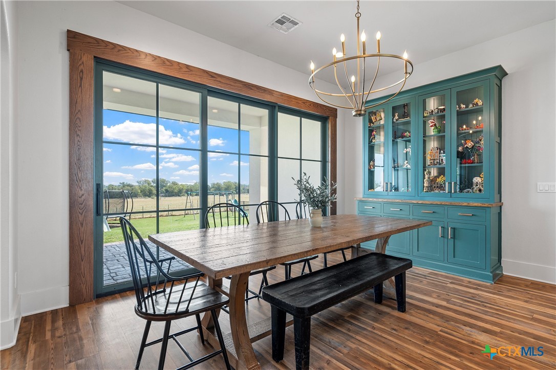 Woodway, Texas, 76712, United States, 4 Bedrooms Bedrooms, ,3 BathroomsBathrooms,Residential,For Sale,1940454