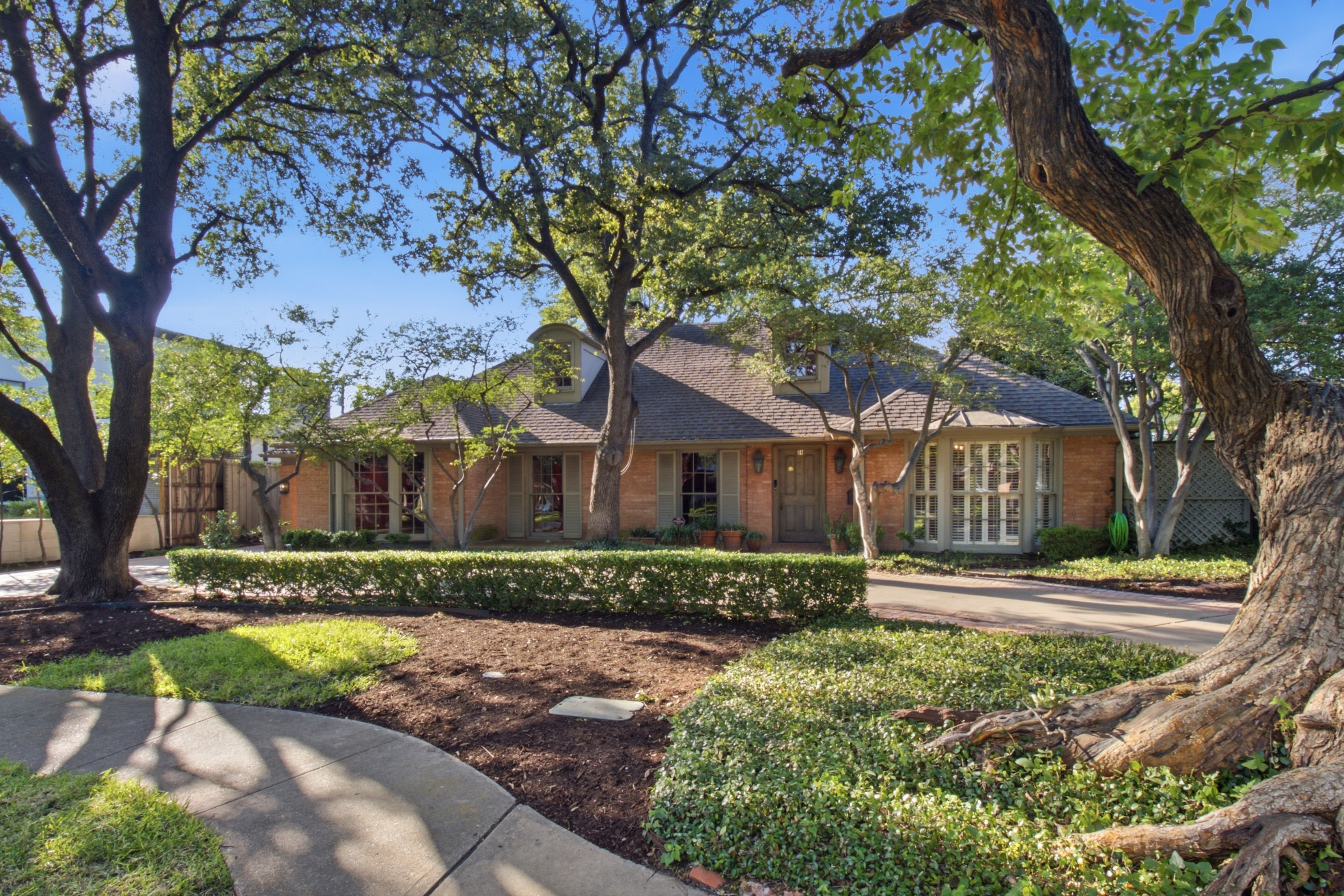  3917 Fairfax Avenue, Dallas, TX, 75209 - 物件實景