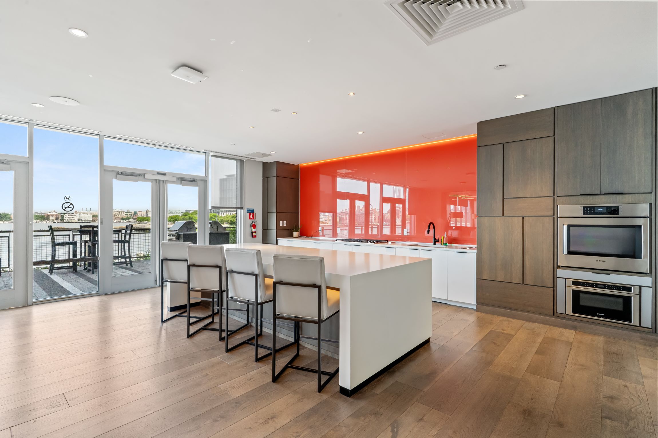  45 Lewis Street, Boston, MA, 02128 - 物件實景
