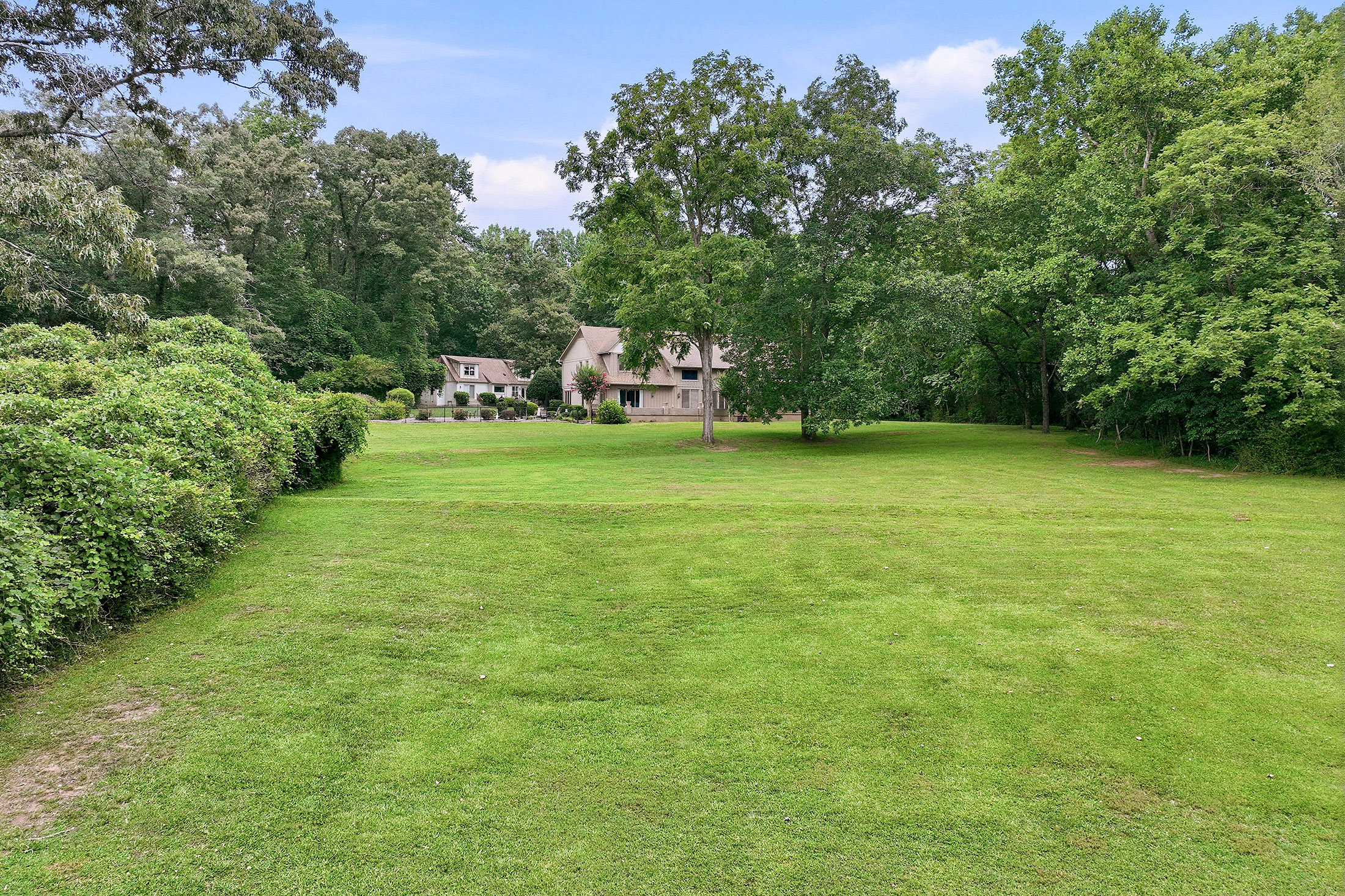  Lakefront Estate with Private Dock, Guest Home and Pool - 物件實景