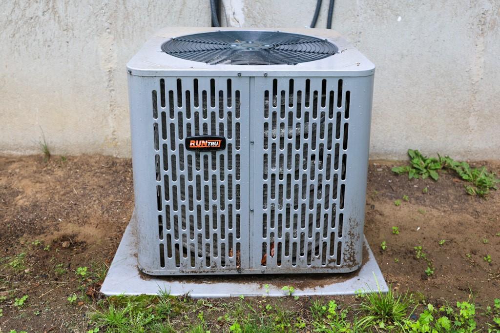 Westerly, Rhode Island, 02891, United States, 3 Bedrooms Bedrooms, ,2 BathroomsBathrooms,Residential,For Sale,1958331