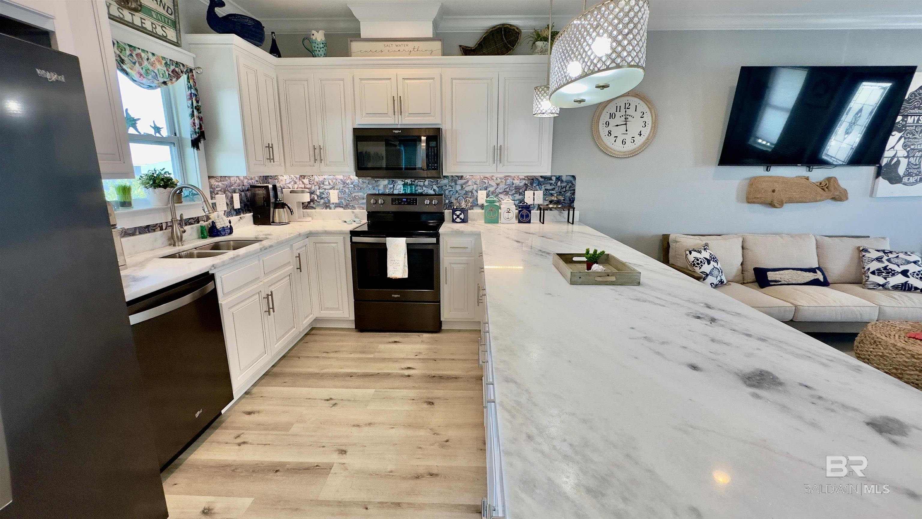 Dauphin Island, Alabama, 36528-4221, United States, 2 Bedrooms Bedrooms, ,2 BathroomsBathrooms,Residential,For Sale,1861943