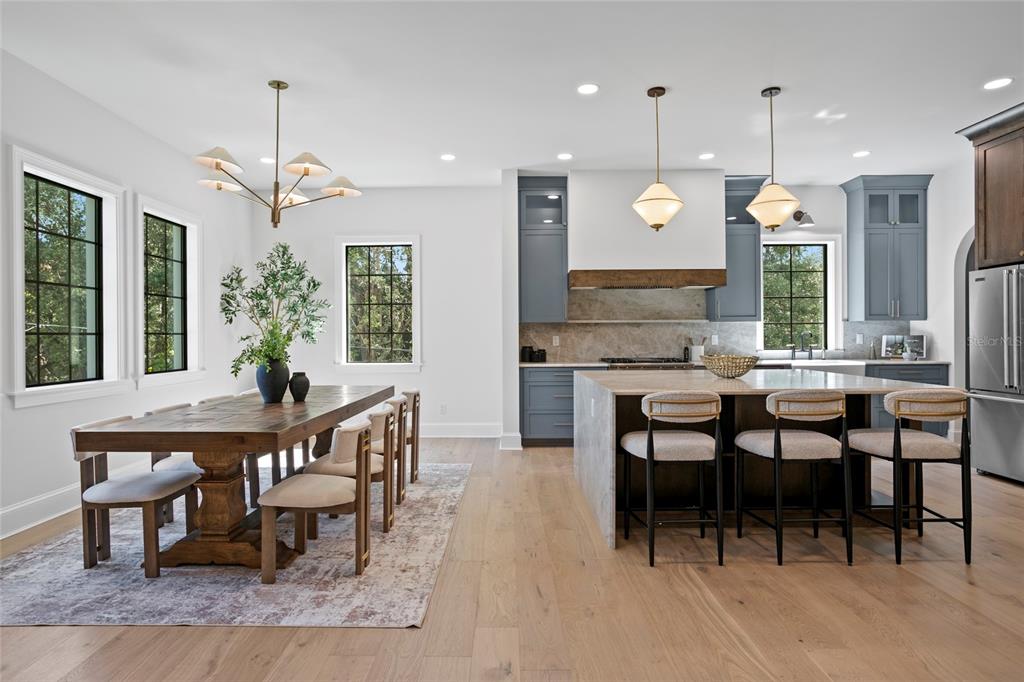 Tampa, Florida, 33629, United States, 5 Bedrooms Bedrooms, ,5 BathroomsBathrooms,Residential,For Sale,1837490