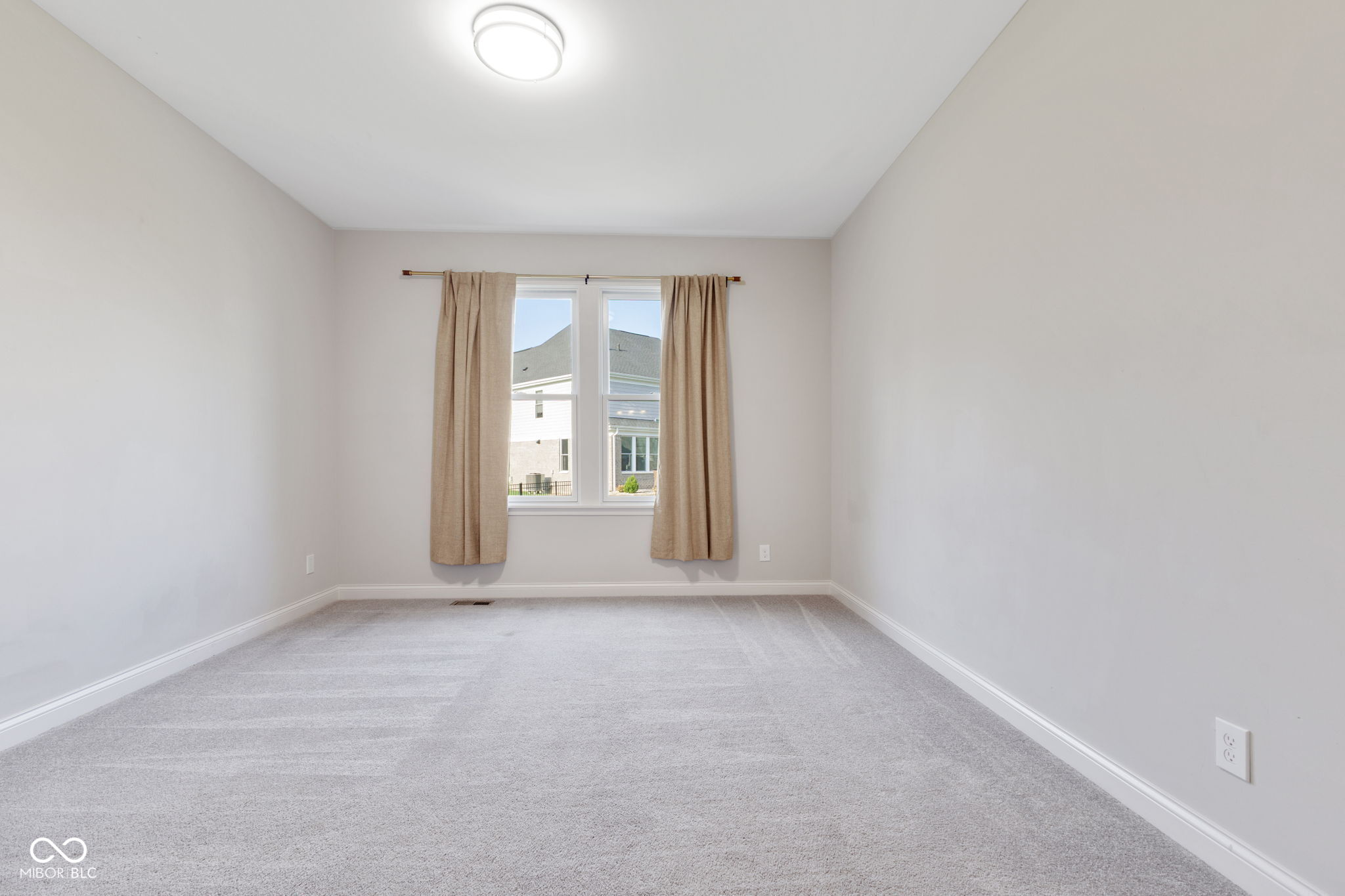 Fishers, Indiana, 46037, United States, 5 Bedrooms Bedrooms, ,4 BathroomsBathrooms,Residential,For Sale,1973782