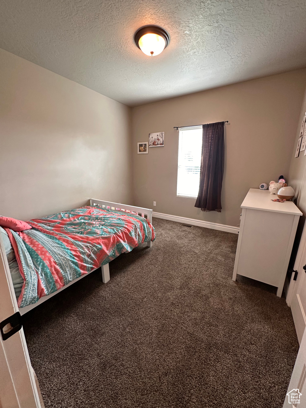 Roosevelt, Utah, 84066, United States, 6 Bedrooms Bedrooms, ,3 BathroomsBathrooms,Residential,For Sale,1976583