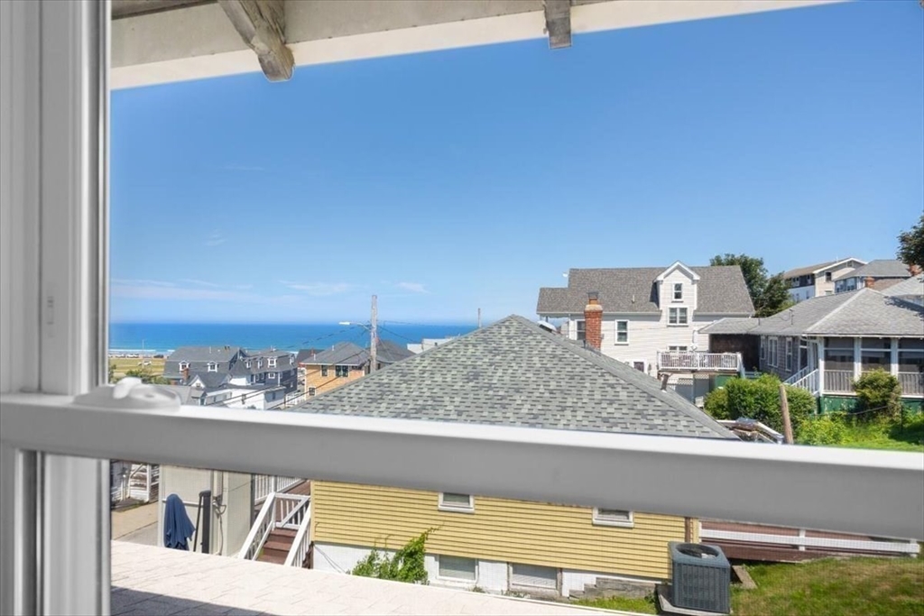 Hull, Massachusetts, 02045, United States, 4 Bedrooms Bedrooms, ,1 BathroomBathrooms,Residential,For Sale,1919766