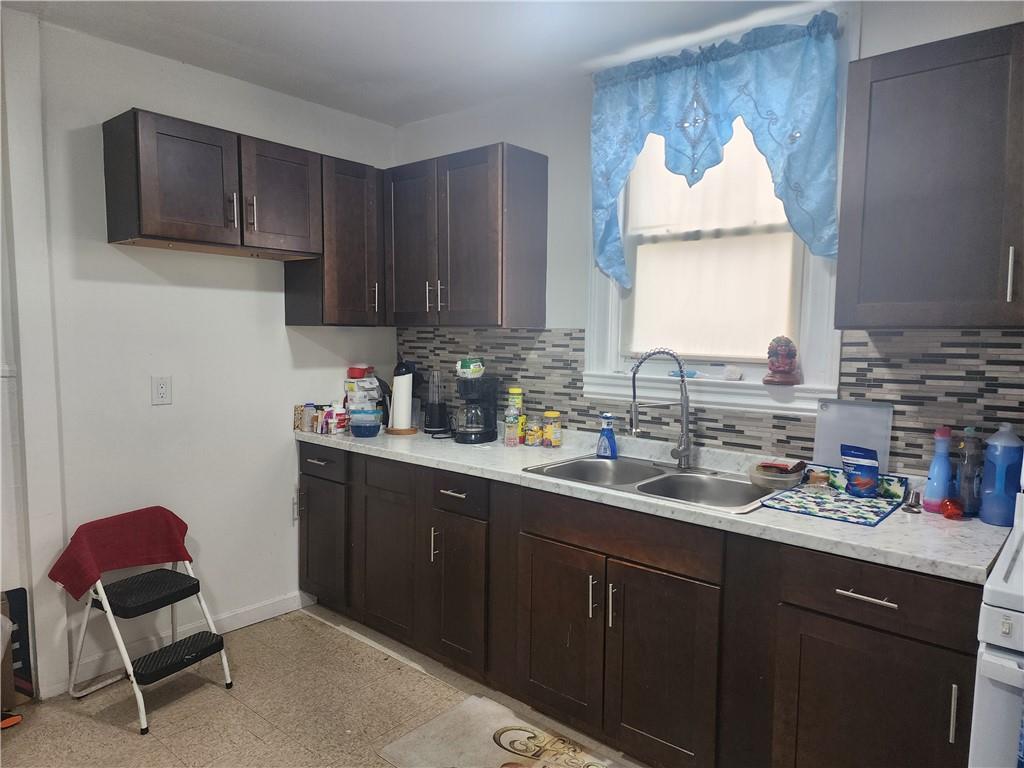 Providence, Rhode Island, 02907, United States, 9 Bedrooms Bedrooms, ,5 BathroomsBathrooms,Residential,For Sale,1930553