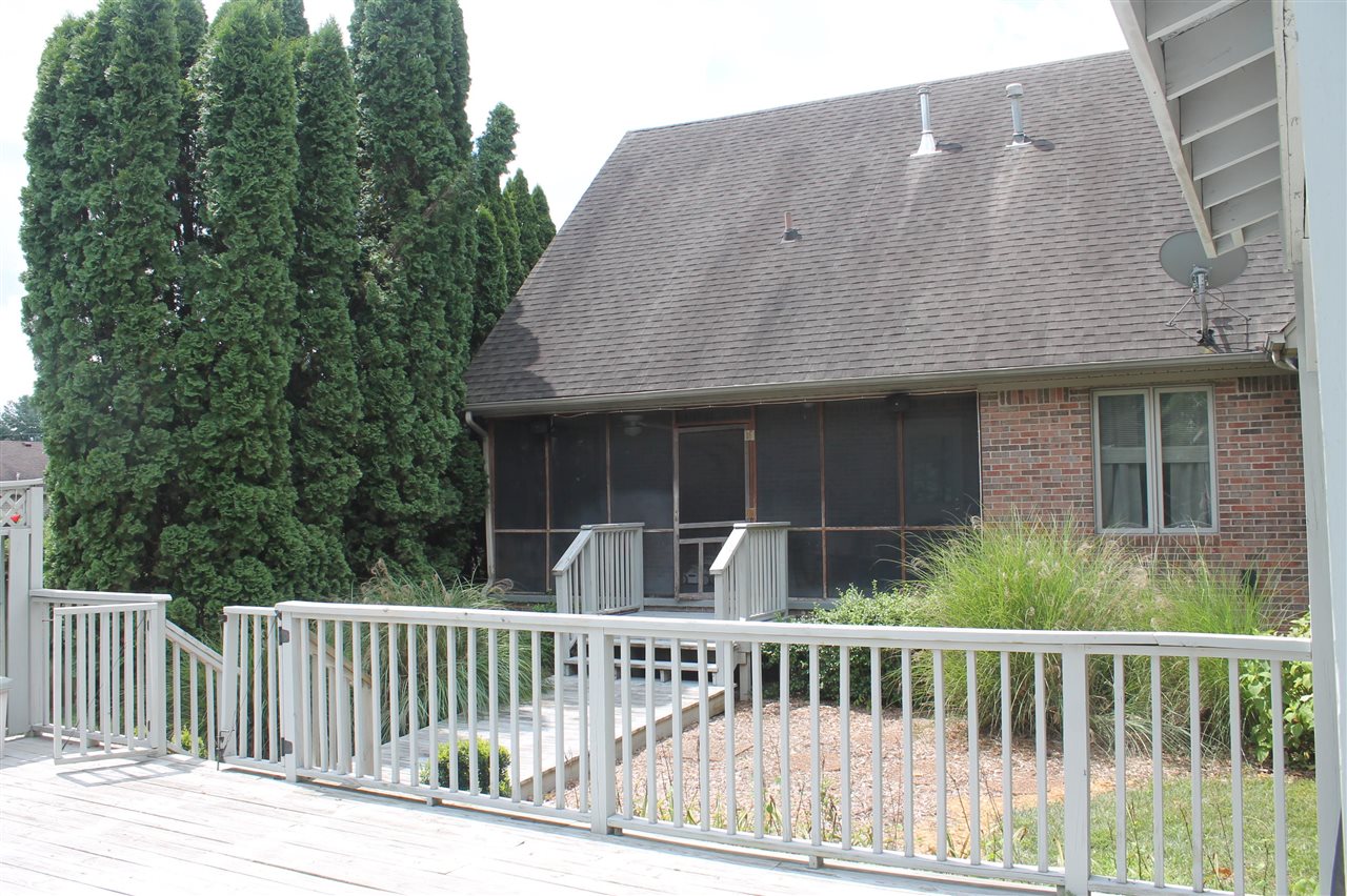 Alvaton, Kentucky, 42122, United States, 5 Bedrooms Bedrooms, ,4 BathroomsBathrooms,Residential,For Sale,1908612