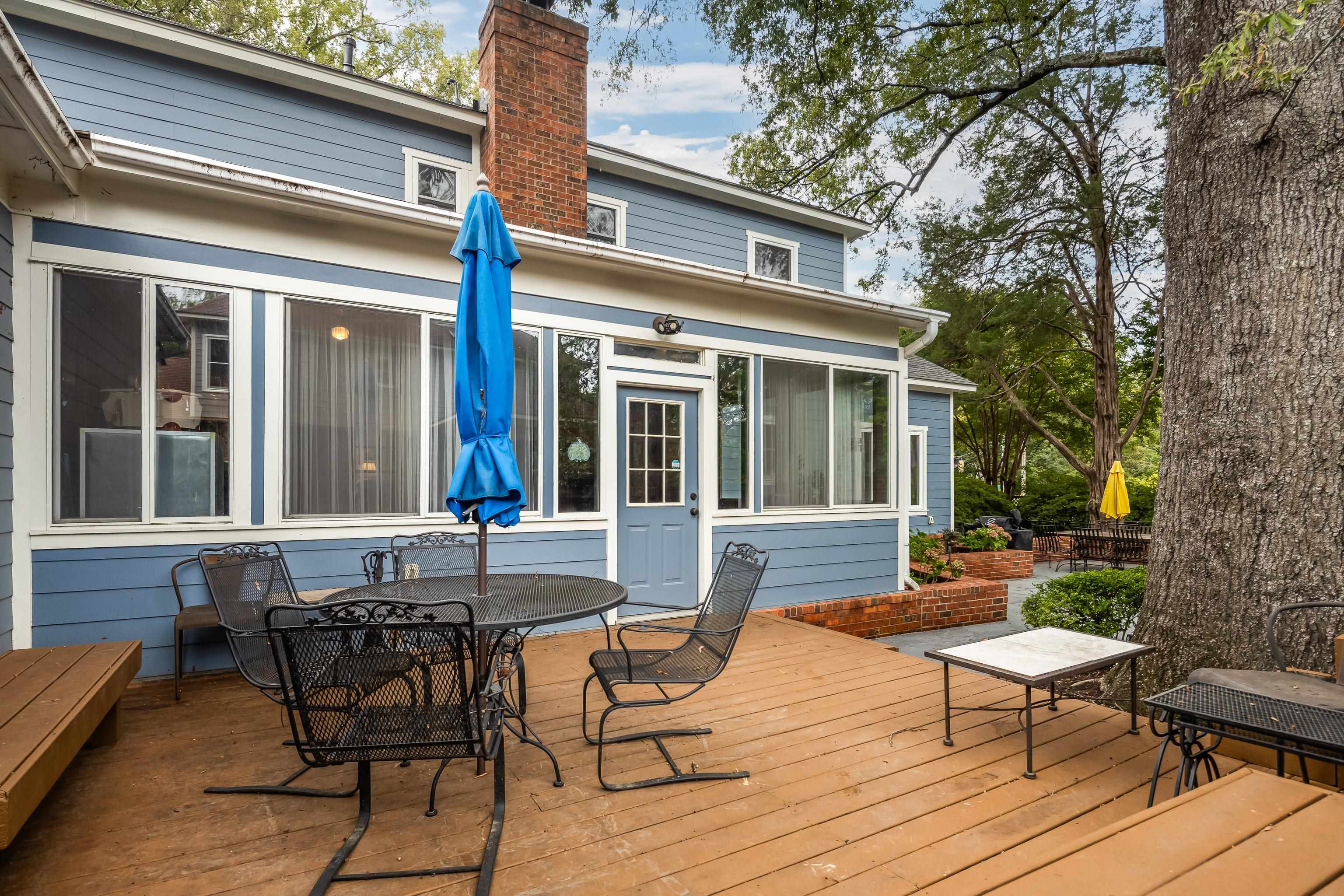 Memphis, Tennessee, 38117, United States, 4 Bedrooms Bedrooms, ,3 BathroomsBathrooms,Residential,For Sale,1972441