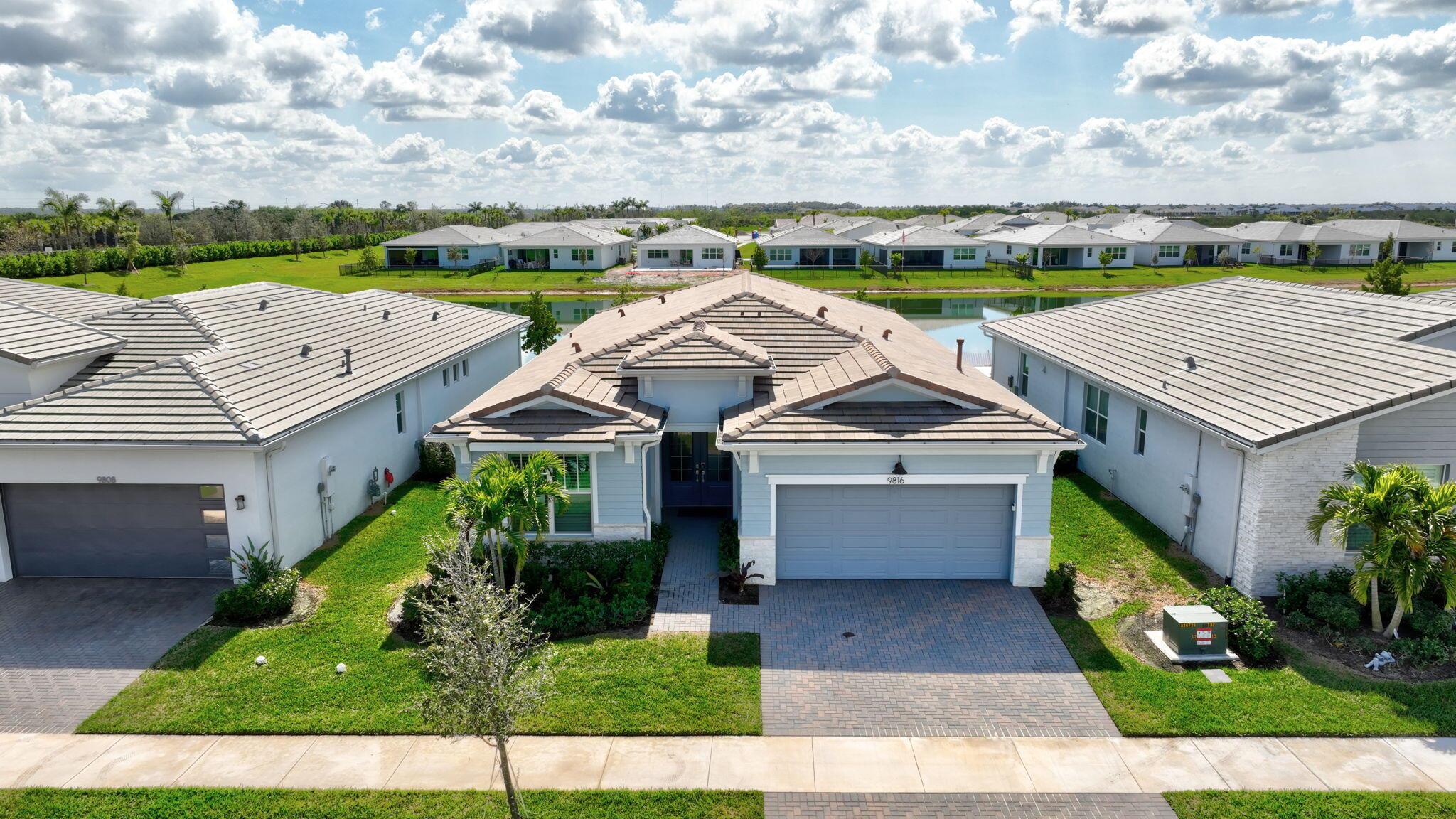 Port St Lucie, Florida, 34987, United States, 2 Bedrooms Bedrooms, ,3 BathroomsBathrooms,Residential,For Sale,1921957