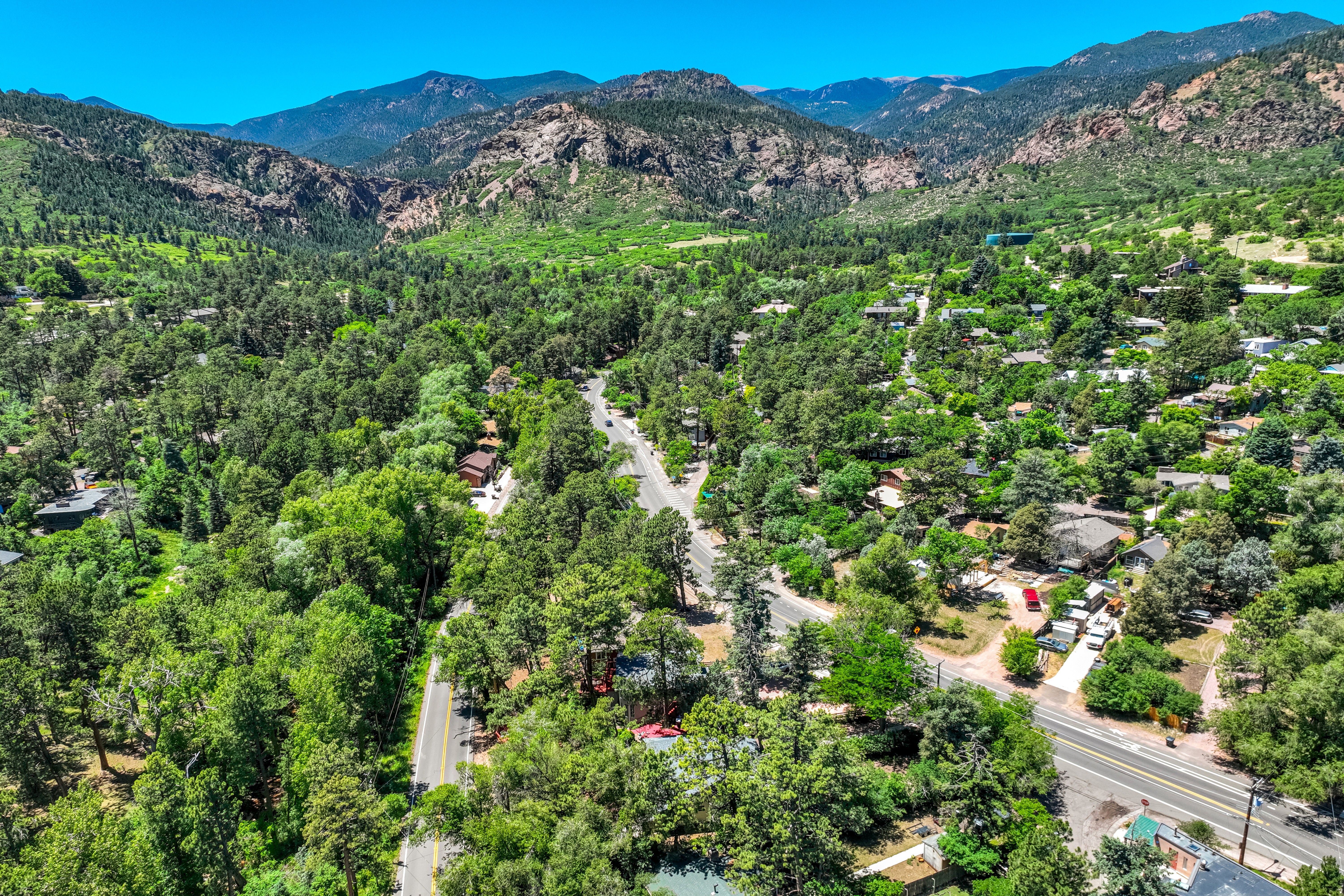  Large, Unique Footprint in the Heart of Cheyenne Canyon - 物件實景