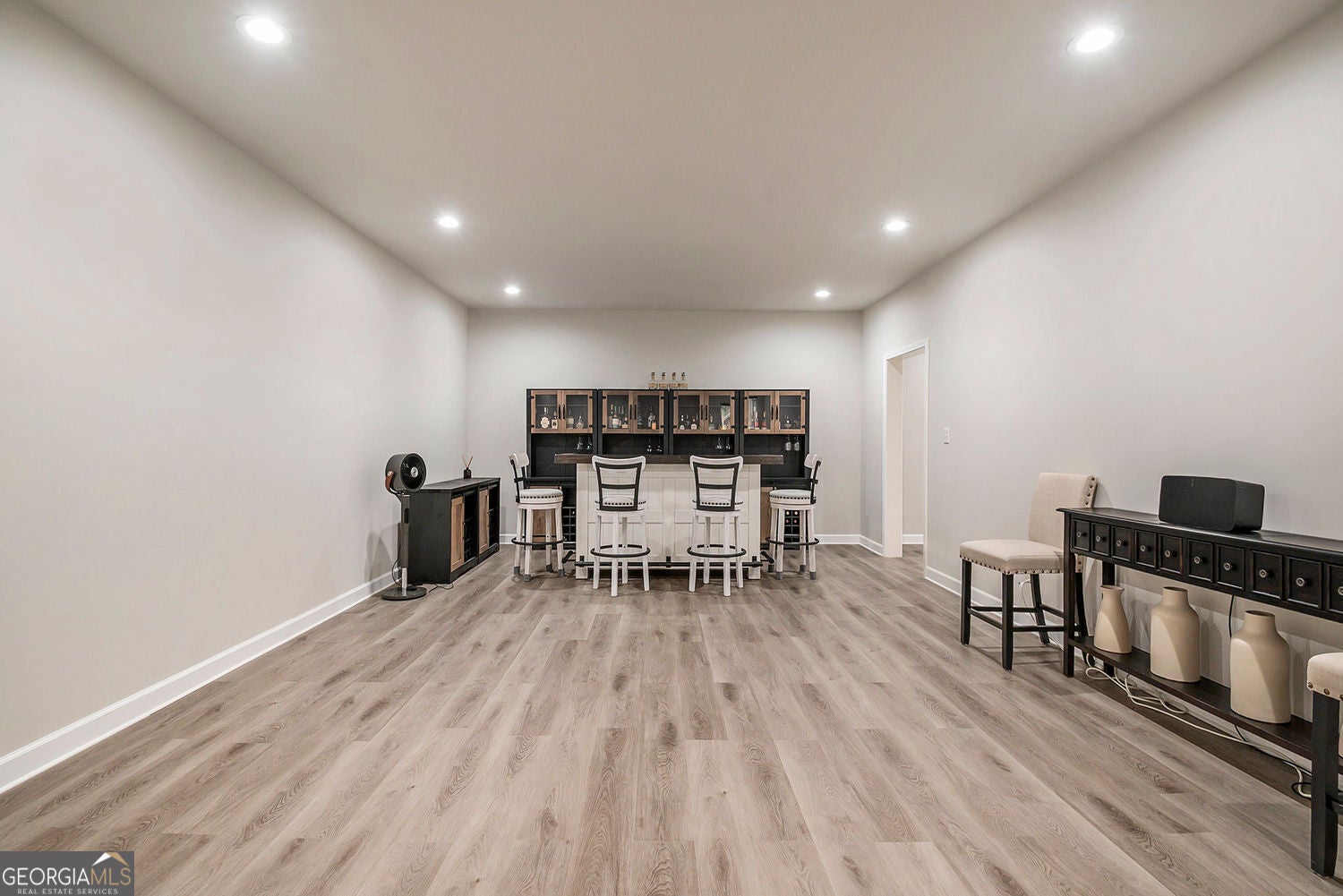 Dallas, Georgia, 30132, United States, 5 Bedrooms Bedrooms, ,5 BathroomsBathrooms,Residential,For Sale,1914852
