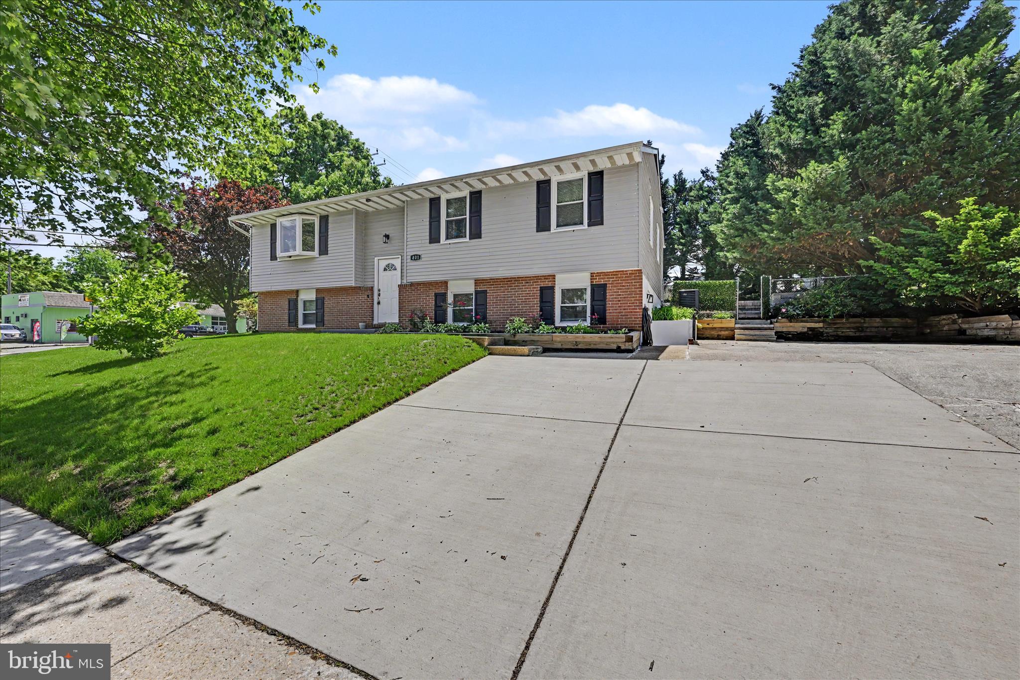 Linthicum Heights, Maryland, 21090, United States, 5 Bedrooms Bedrooms, ,3 BathroomsBathrooms,Residential,For Sale,2048569