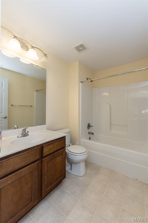 Dardenne Prairie, Missouri, 63368, United States, 3 Bedrooms Bedrooms, ,3 BathroomsBathrooms,Residential,For Sale,1939859