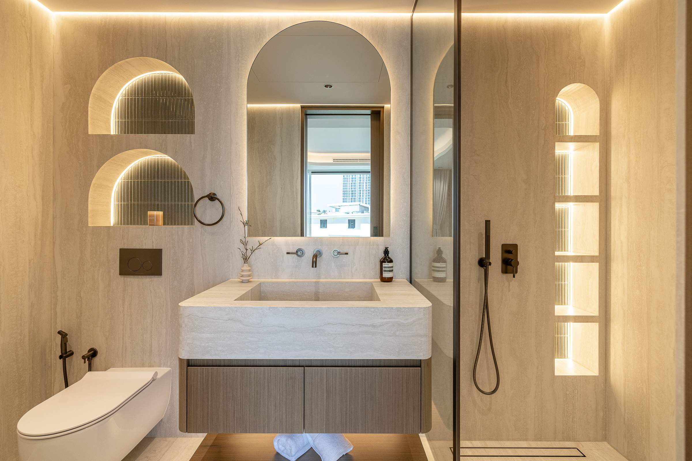  Fully-Upgraded Sophisticated Villa in JGE - 物件實景