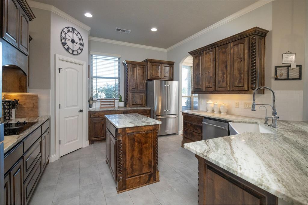 Weatherford, Texas, 76088, United States, 3 Bedrooms Bedrooms, ,2 BathroomsBathrooms,Residential,For Sale,1976944