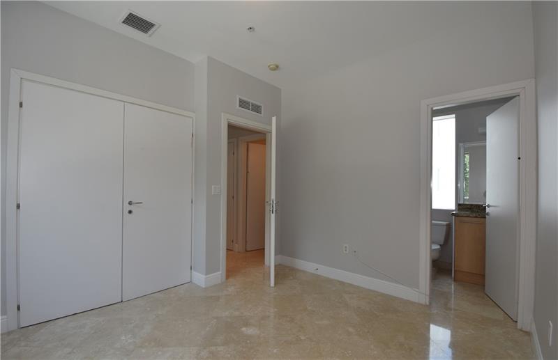 Fort Lauderdale, Florida, 33304, United States, 3 Bedrooms Bedrooms, ,4 BathroomsBathrooms,Residential,For Sale,1793977