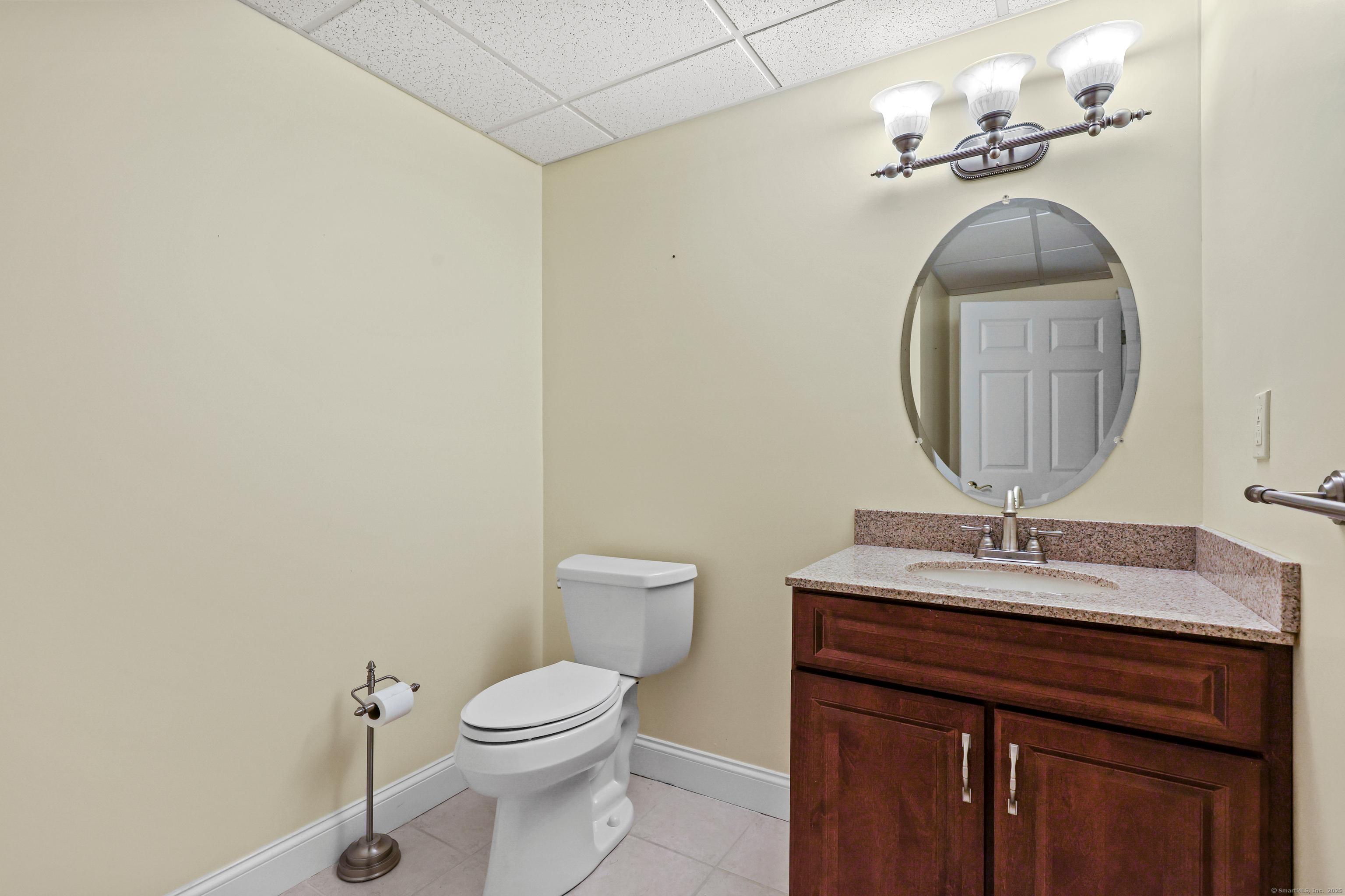 Colchester, Connecticut, 06415, United States, 2 Bedrooms Bedrooms, ,3 BathroomsBathrooms,Residential,For Sale,1943556