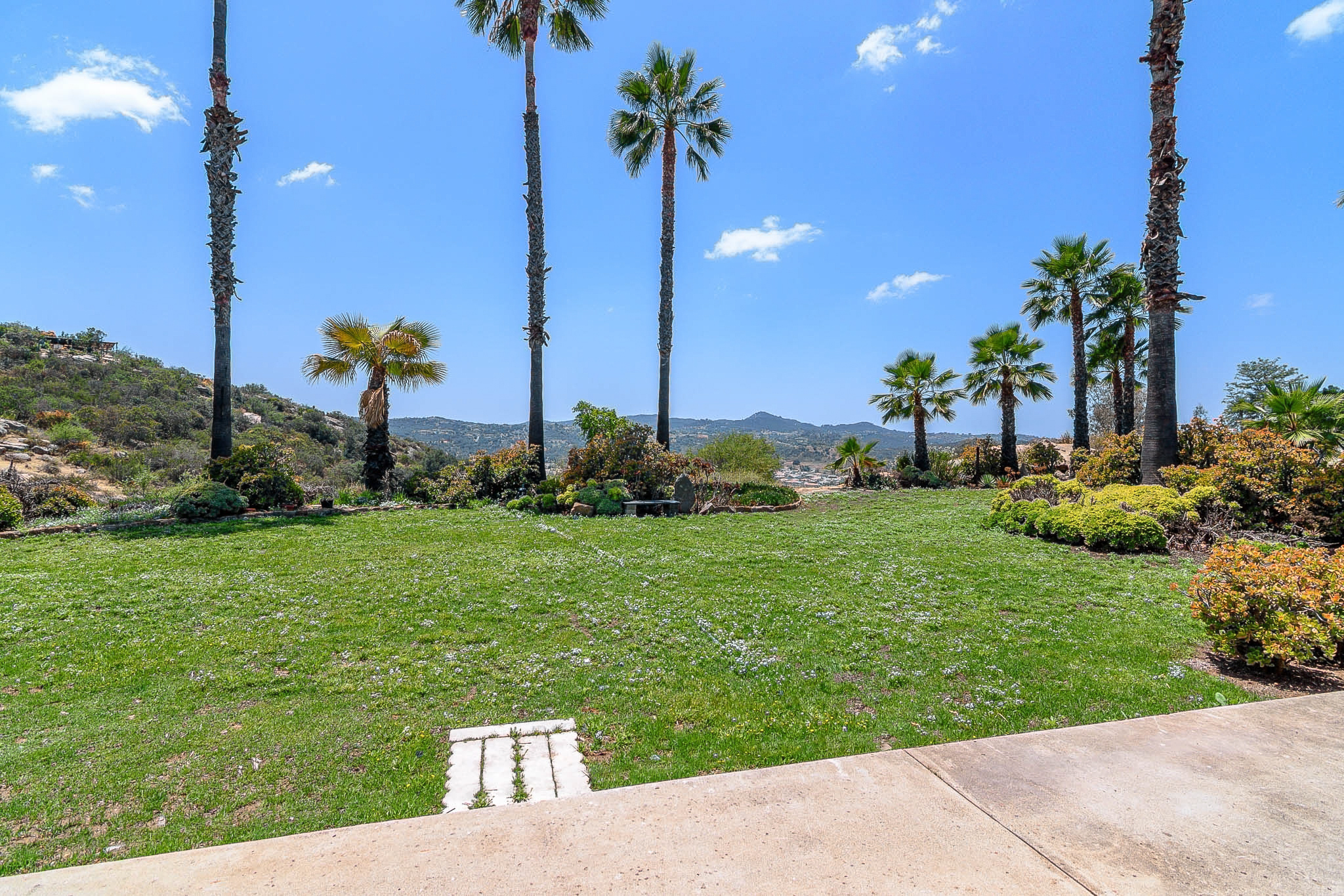  14043 Calle De Vista, Valley Center, CA 92082 - 物件實景