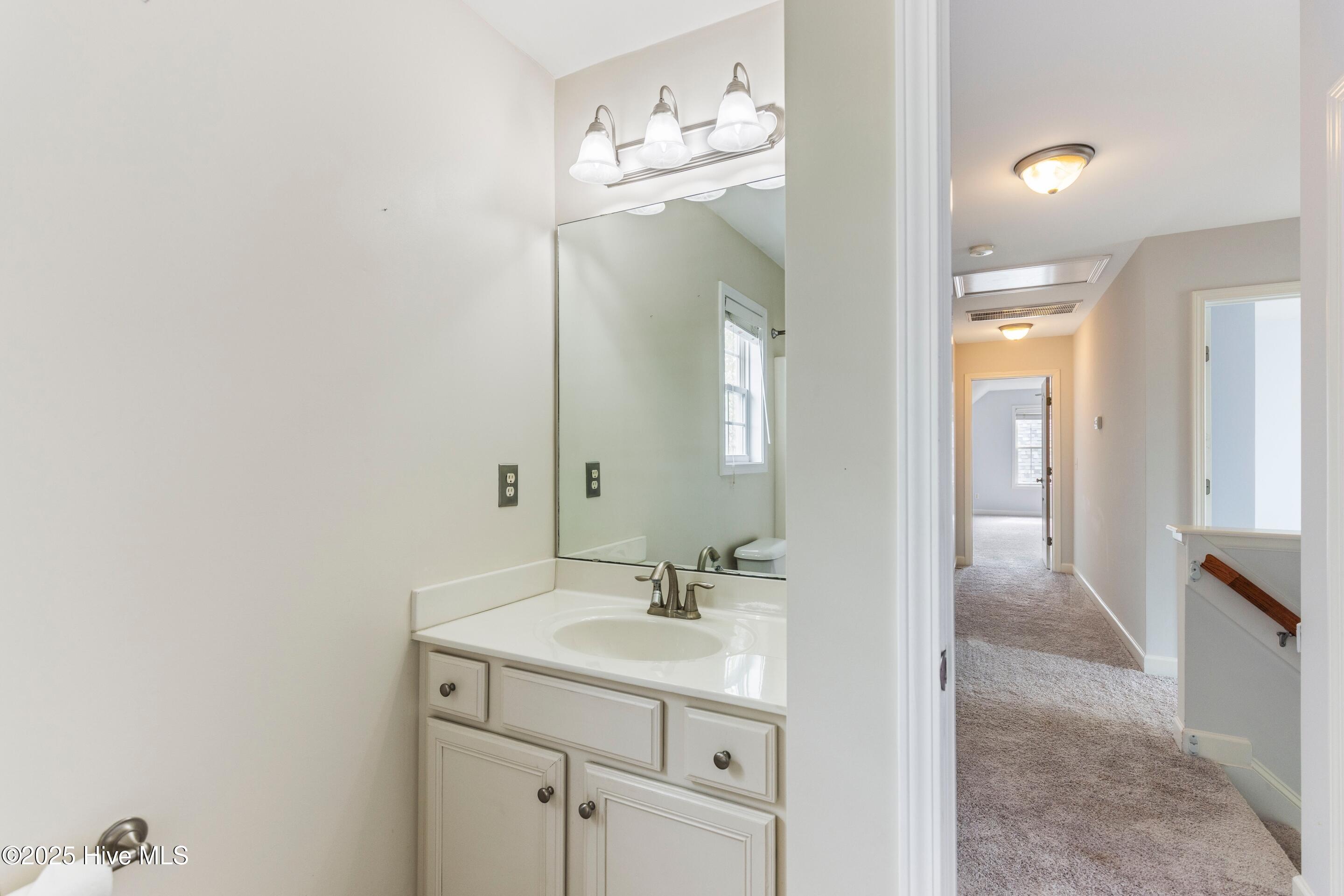 Wilmington, North Carolina, 28412, United States, 4 Bedrooms Bedrooms, ,3 BathroomsBathrooms,Residential,For Sale,1932044