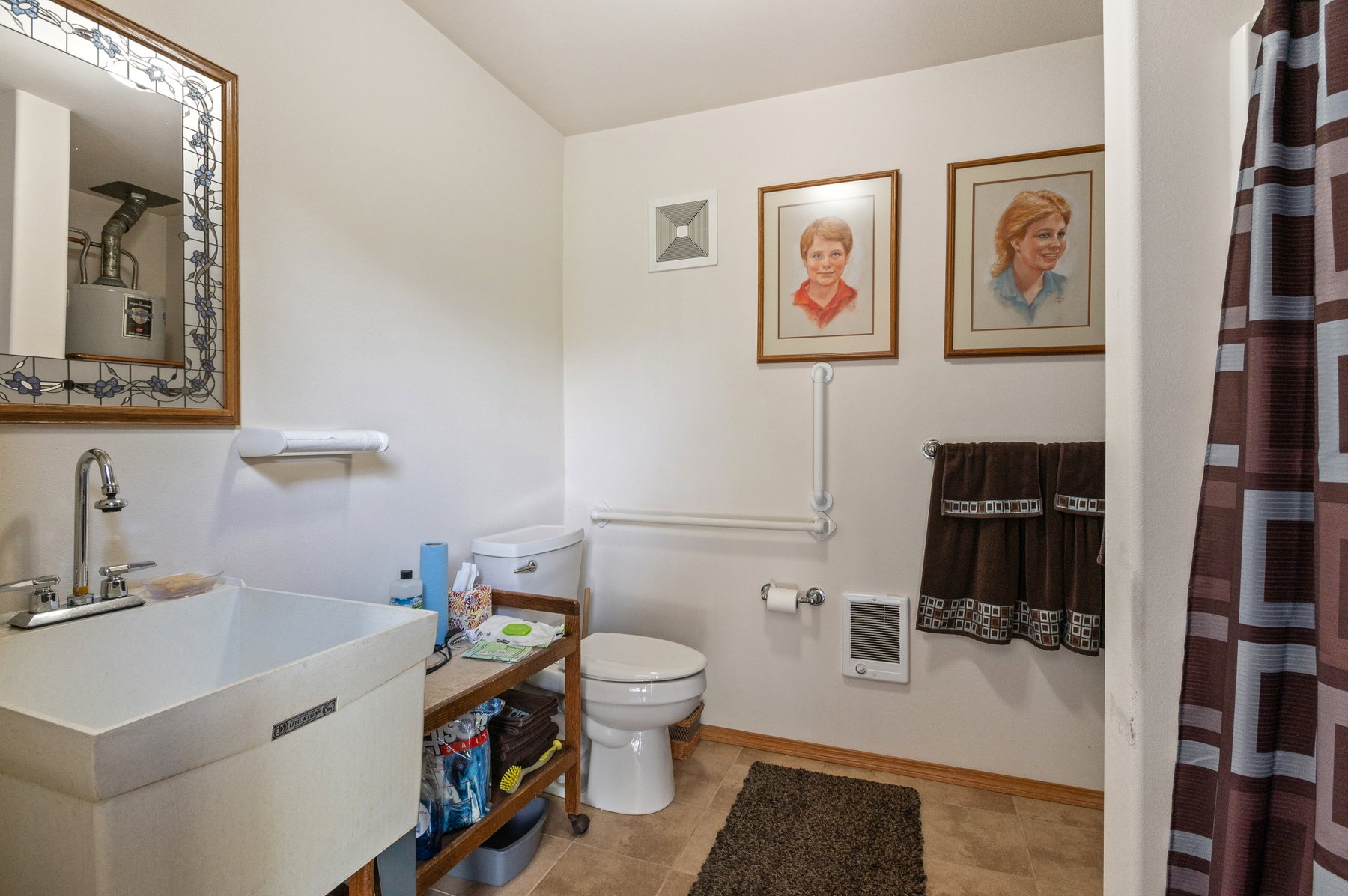 Sandpoint, Idaho, 83864, United States, 4 Bedrooms Bedrooms, ,4 BathroomsBathrooms,Residential,For Sale,1834691