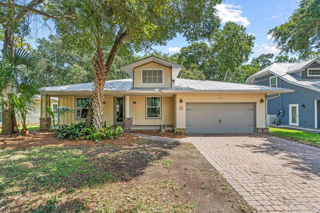 Alconese Ave, Fort Walton Beach, FL 32548
