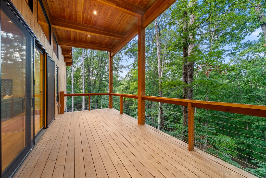 Bella Vista, Arkansas, 72715, United States, 3 Bedrooms Bedrooms, ,4 BathroomsBathrooms,Residential,For Sale,1892067