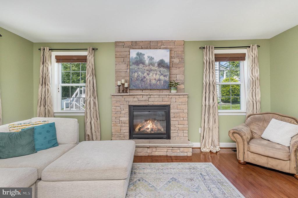 Fredericksburg, Virginia, 22406, United States, 5 Bedrooms Bedrooms, ,4 BathroomsBathrooms,Residential,For Sale,1932908
