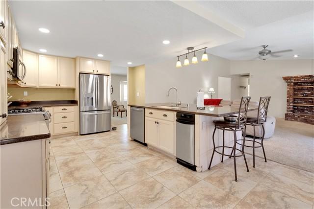 Apple Valley, California, 92307, United States, 4 Bedrooms Bedrooms, ,3 BathroomsBathrooms,Residential,For Sale,1919610